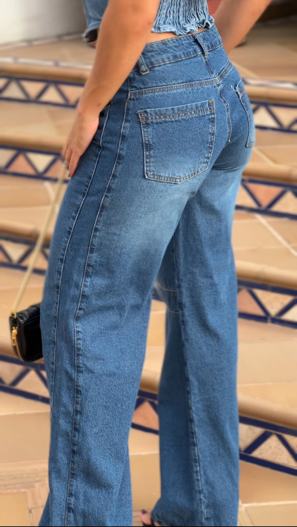 Jean Semi descaderado